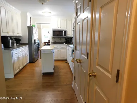 510 S Wilkinson Drive Laurinburg NC 28352