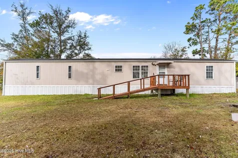 4568 Cedar Street SE Southport NC 28461