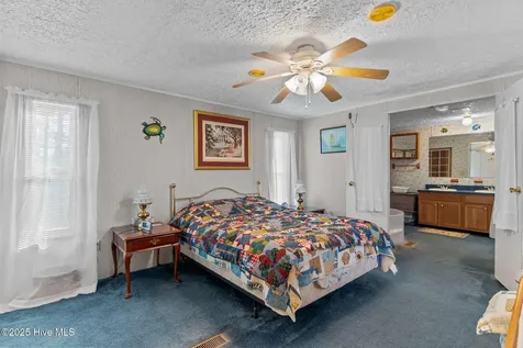 4568 Cedar Street SE Southport NC 28461