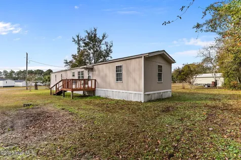 4568 Cedar Street SE Southport NC 28461
