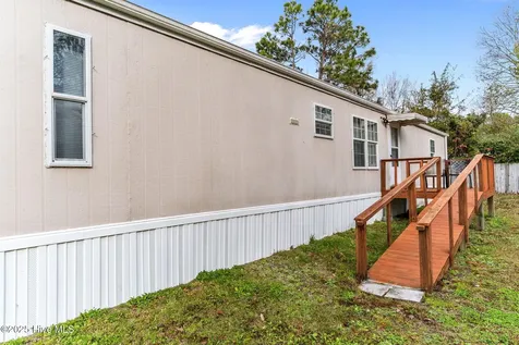 4568 Cedar Street SE Southport NC 28461