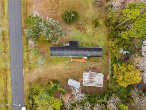 4568 Cedar Street SE Southport NC 28461