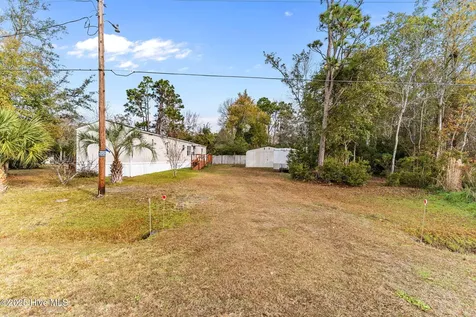 4568 Cedar Street SE Southport NC 28461
