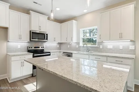 2009 Twilight Drive NE Winnabow NC 28479