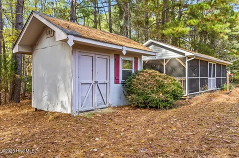 9314 Doris Drive Oriental NC 28571