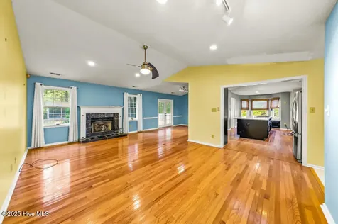 9314 Doris Drive Oriental NC 28571