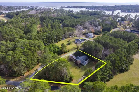 9314 Doris Drive Oriental NC 28571