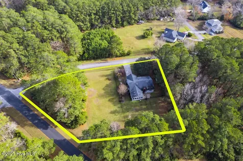 9314 Doris Drive Oriental NC 28571