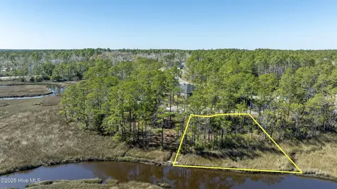 706 Liddell Place SE Bolivia NC 28422