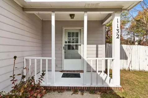 1132 Hoke Loop Road Fayetteville NC 28314
