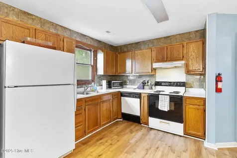1132 Hoke Loop Road Fayetteville NC 28314