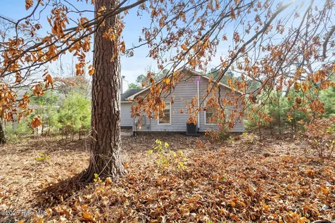 1132 Hoke Loop Road Fayetteville NC 28314