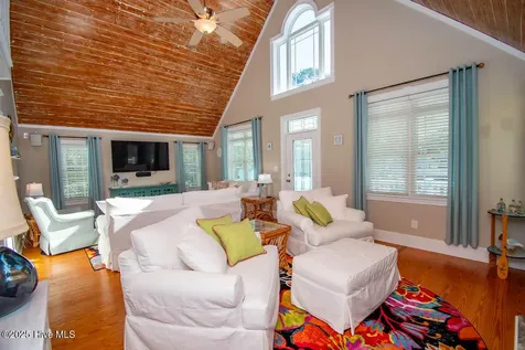 151 Doe Drive Emerald Isle NC 28594
