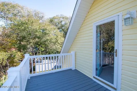 151 Doe Drive Emerald Isle NC 28594