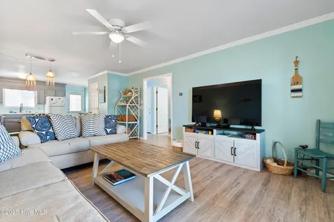 447 E 2nd Street Ocean Isle Beach NC 28469