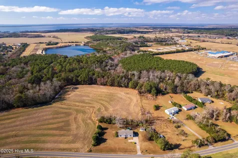 298 Jarvisburg Road Jarvisburg NC 27947