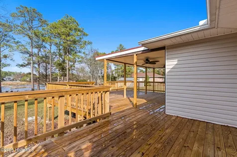 821 S Shore Drive Southport NC 28461