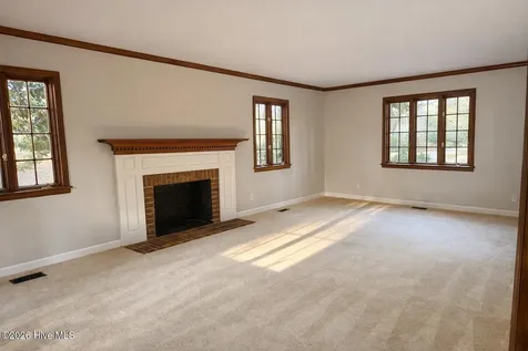 511 S Wilkinson Drive Laurinburg NC 28352