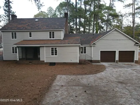511 S Wilkinson Drive Laurinburg NC 28352