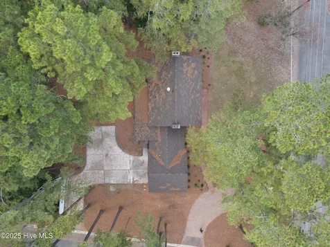 511 S Wilkinson Drive Laurinburg NC 28352