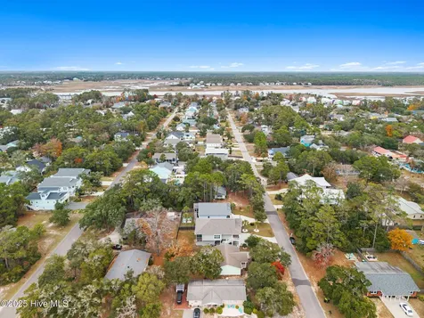 205 NE 59th Street Oak Island NC 28465