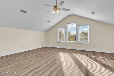 213 Mansfield Parkway Morehead City NC 28557