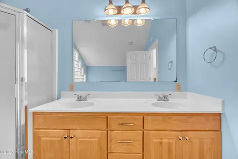 213 Mansfield Parkway Morehead City NC 28557