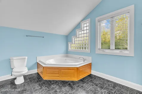 213 Mansfield Parkway Morehead City NC 28557