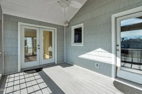 213 Mansfield Parkway Morehead City NC 28557