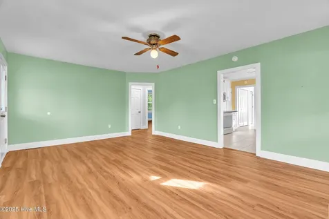 213 Mansfield Parkway Morehead City NC 28557