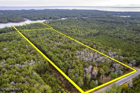 202 Mills Road Oriental NC 28571