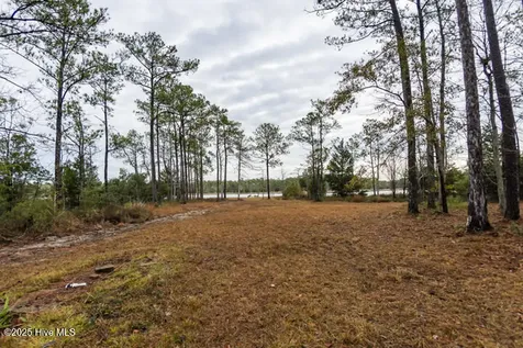202 Mills Road Oriental NC 28571