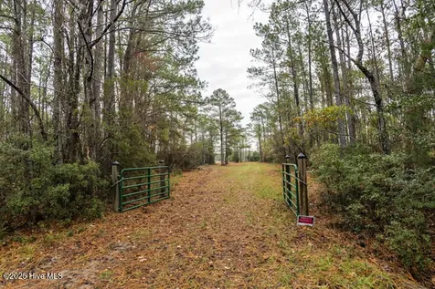 202 Mills Road Oriental NC 28571