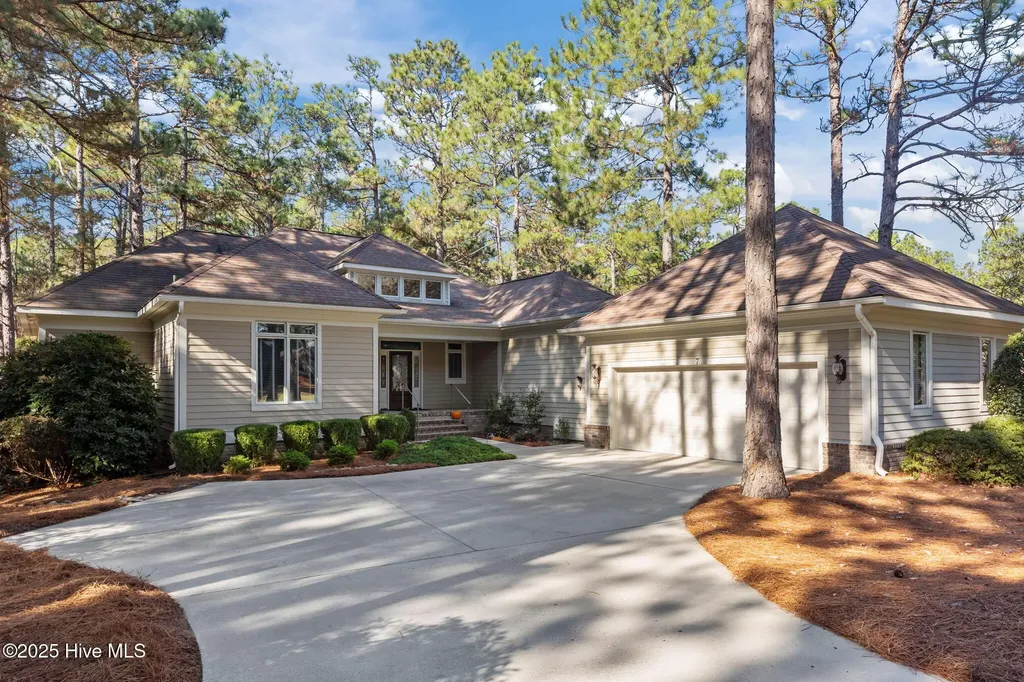 7 Wellington Drive Pinehurst NC 28374