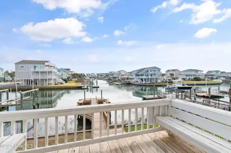 183 High Point Street Holden Beach NC 28462