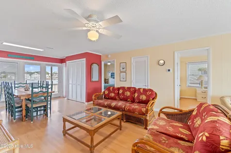183 High Point Street Holden Beach NC 28462