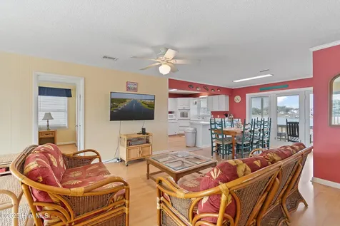 183 High Point Street Holden Beach NC 28462
