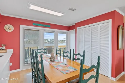 183 High Point Street Holden Beach NC 28462