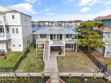 183 High Point Street Holden Beach NC 28462
