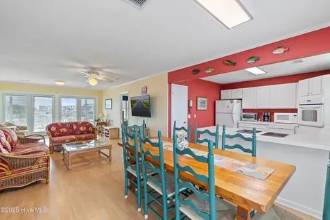 183 High Point Street Holden Beach NC 28462