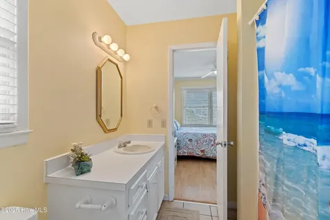 183 High Point Street Holden Beach NC 28462