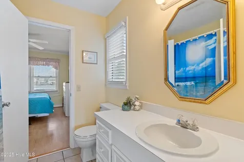 183 High Point Street Holden Beach NC 28462