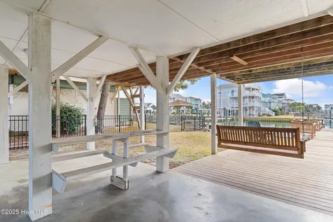 183 High Point Street Holden Beach NC 28462