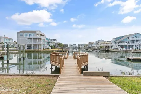 183 High Point Street Holden Beach NC 28462
