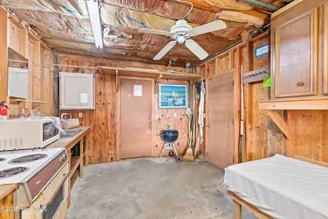 183 High Point Street Holden Beach NC 28462