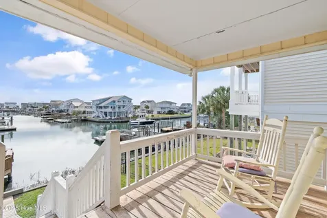 183 High Point Street Holden Beach NC 28462