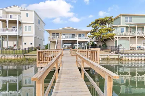 183 High Point Street Holden Beach NC 28462