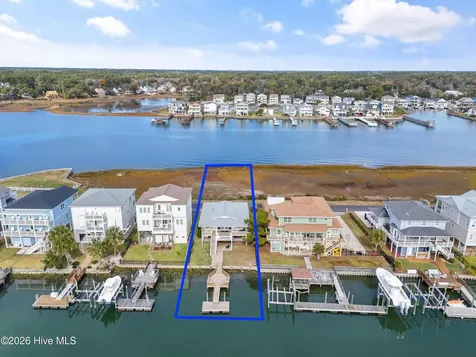 183 High Point Street Holden Beach NC 28462