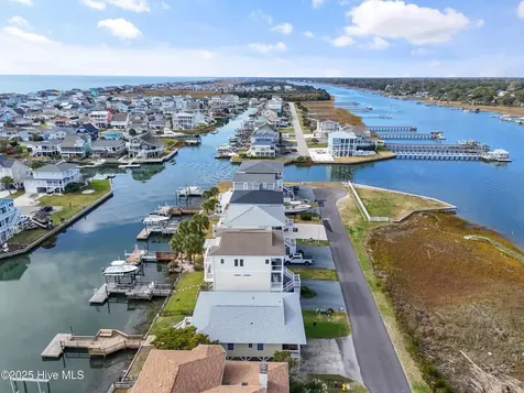 183 High Point Street Holden Beach NC 28462