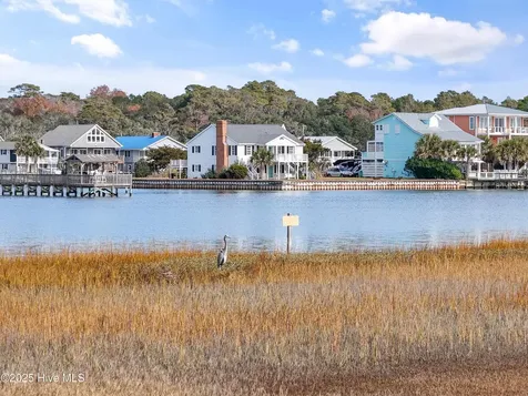 183 High Point Street Holden Beach NC 28462